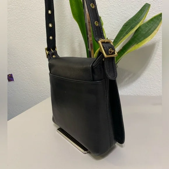 💕👜Vintage Coach Black Leather Crossbody Satchel💕👜 - Picture 9 of 11